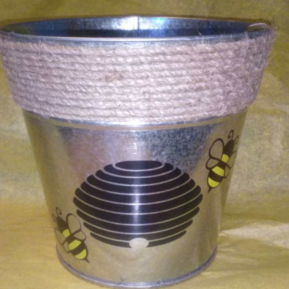 Flower pot / Decor